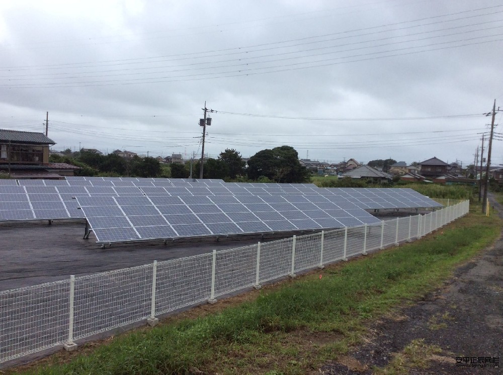 光伏廠(chǎng)區(qū)圍欄