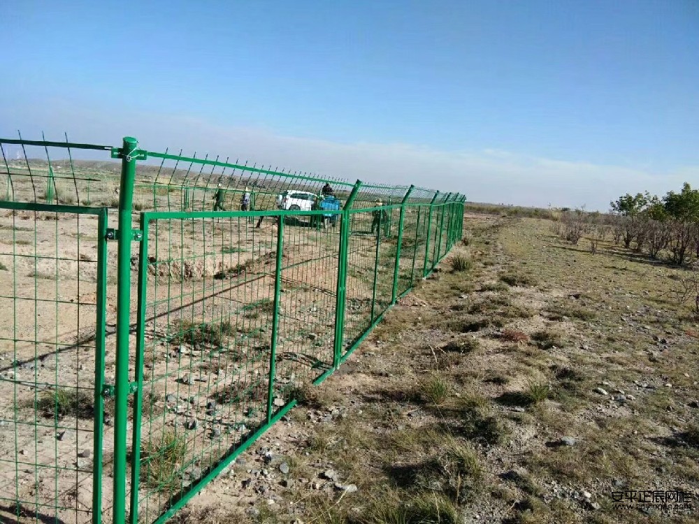 鐵絲網(wǎng)制造廠家