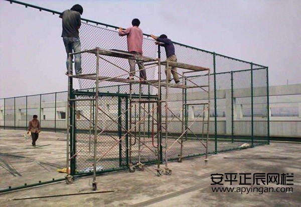 籃球場護欄隔離網(wǎng)廠家