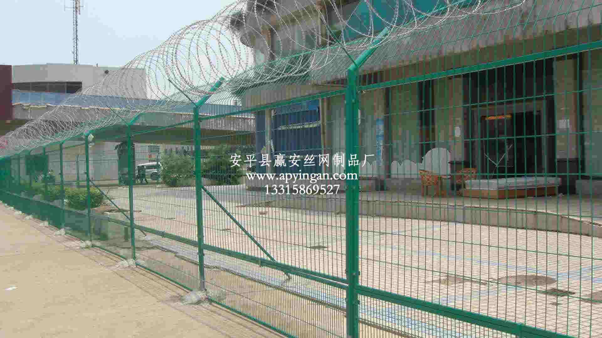 框架護(hù)欄網(wǎng)