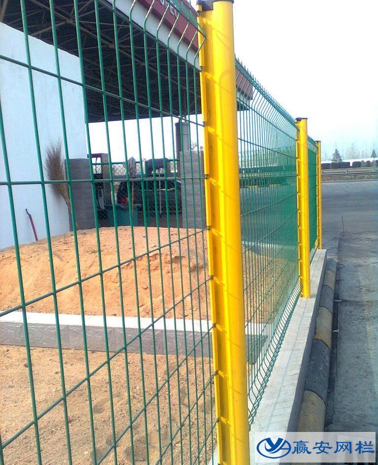 鐵絲圍欄網(wǎng)