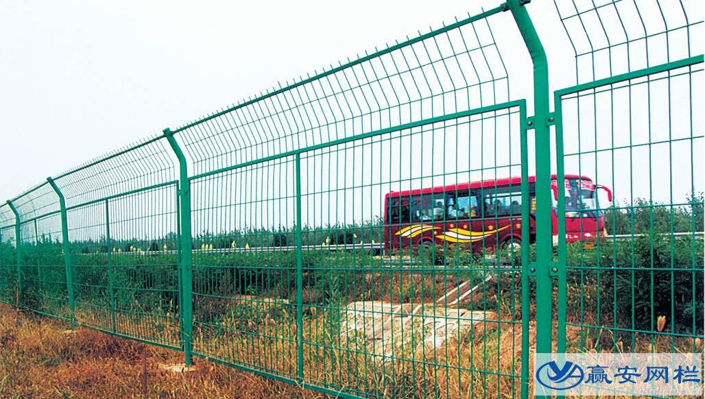 公路護欄網(wǎng)