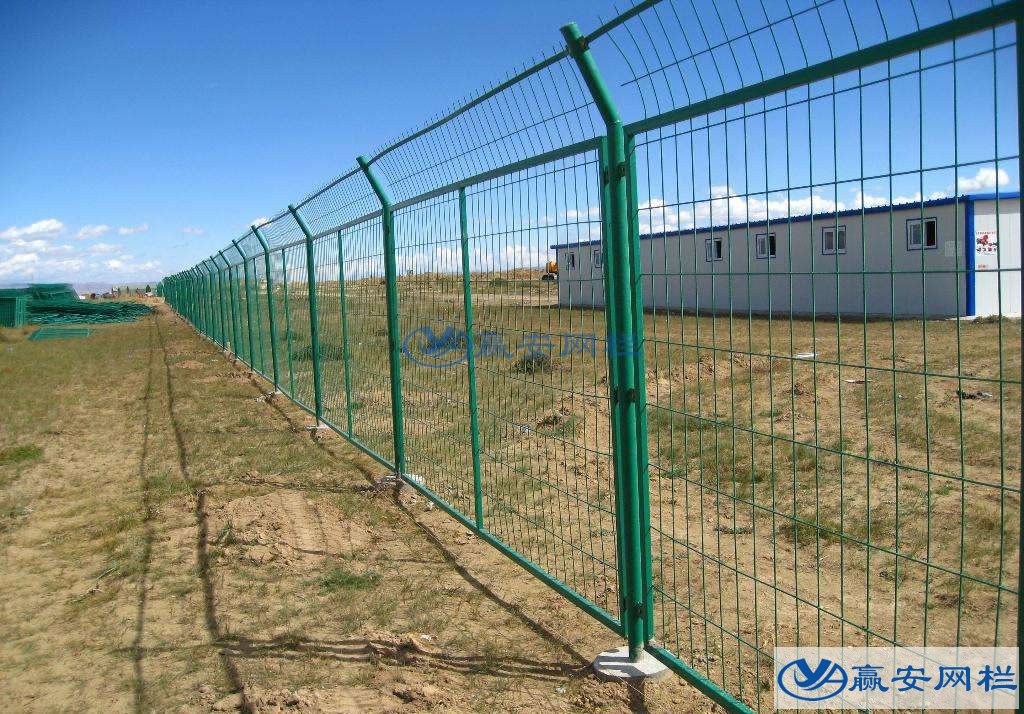 鐵絲圍欄網(wǎng)