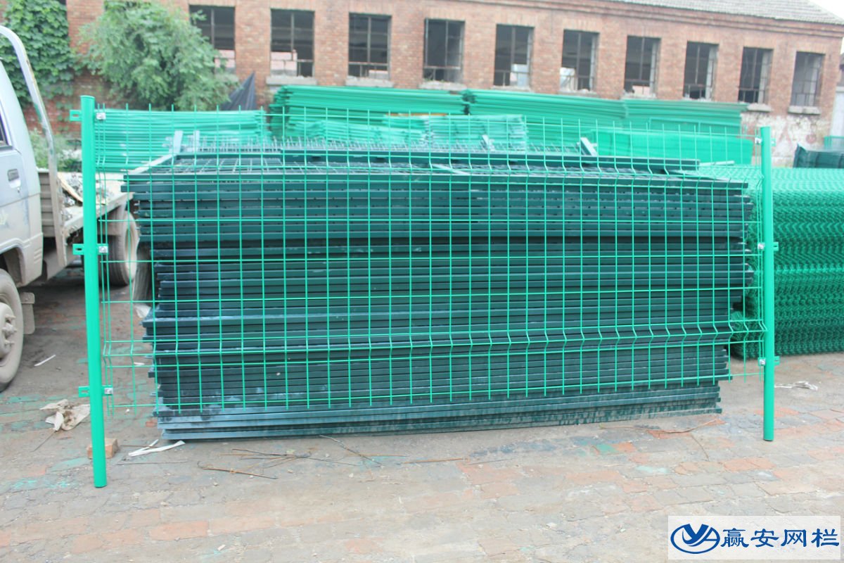 公路護欄網(wǎng)
