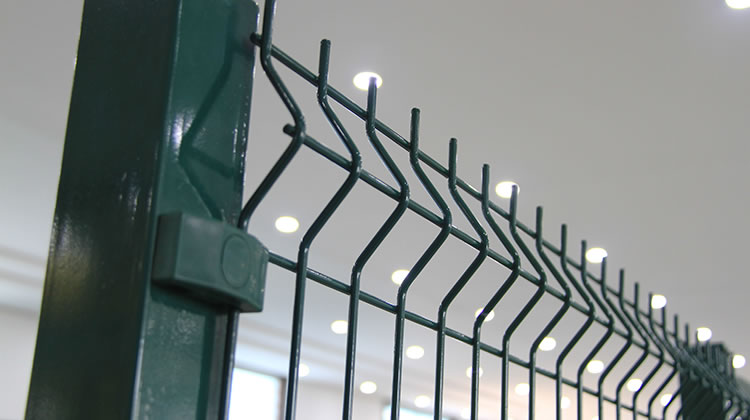 三角折彎護欄網(wǎng)