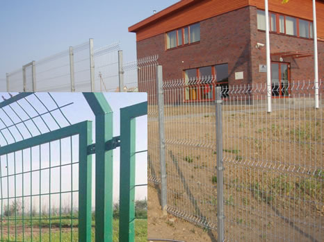 公路護(hù)欄網(wǎng)