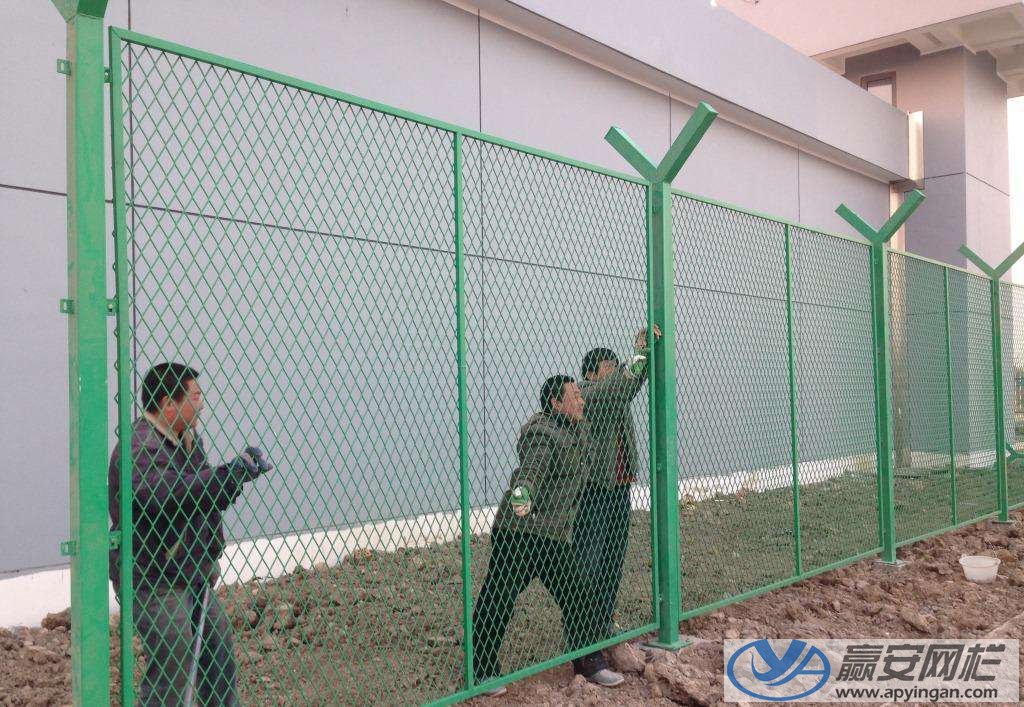 框架護(hù)欄網(wǎng)