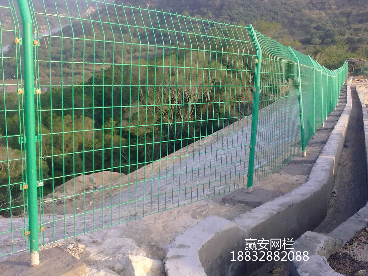 荒山圍欄網(wǎng)