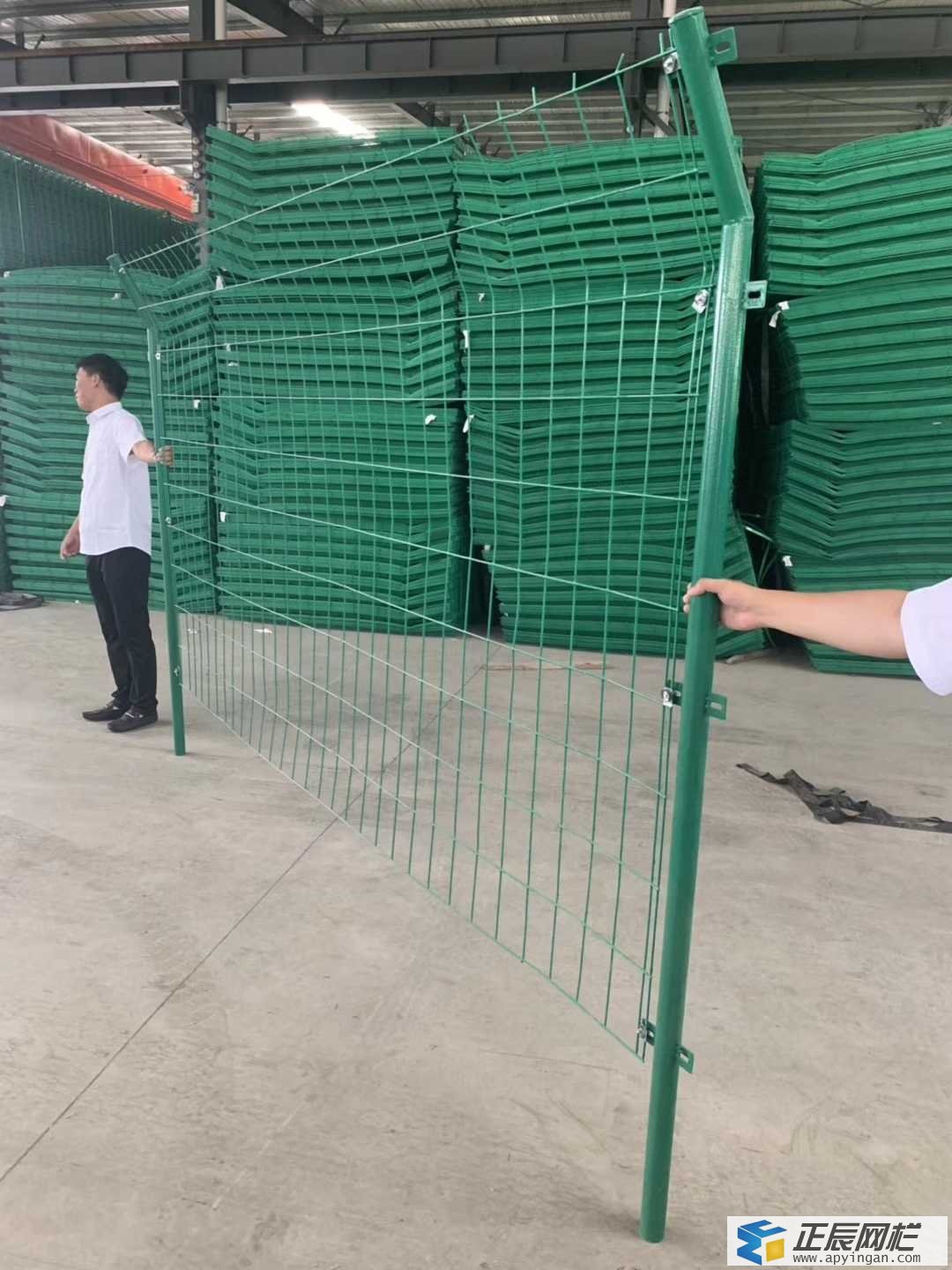 高速公路護(hù)欄網(wǎng)