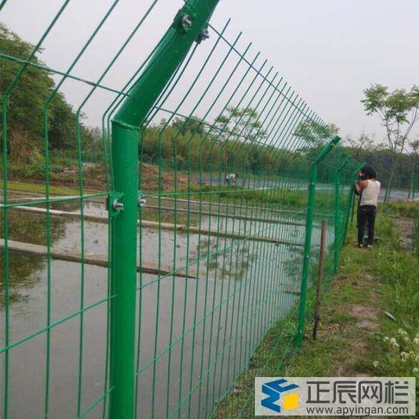 魚(yú)塘護(hù)欄