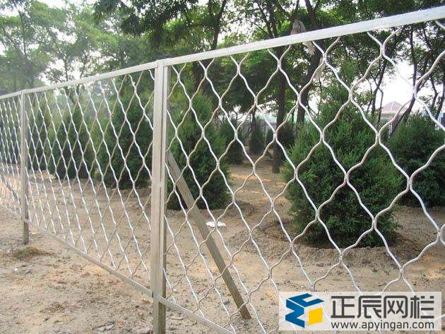 護(hù)欄網(wǎng)圖片