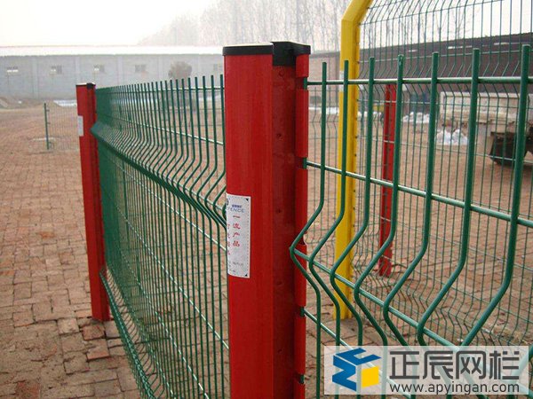 三角隔離網(wǎng)