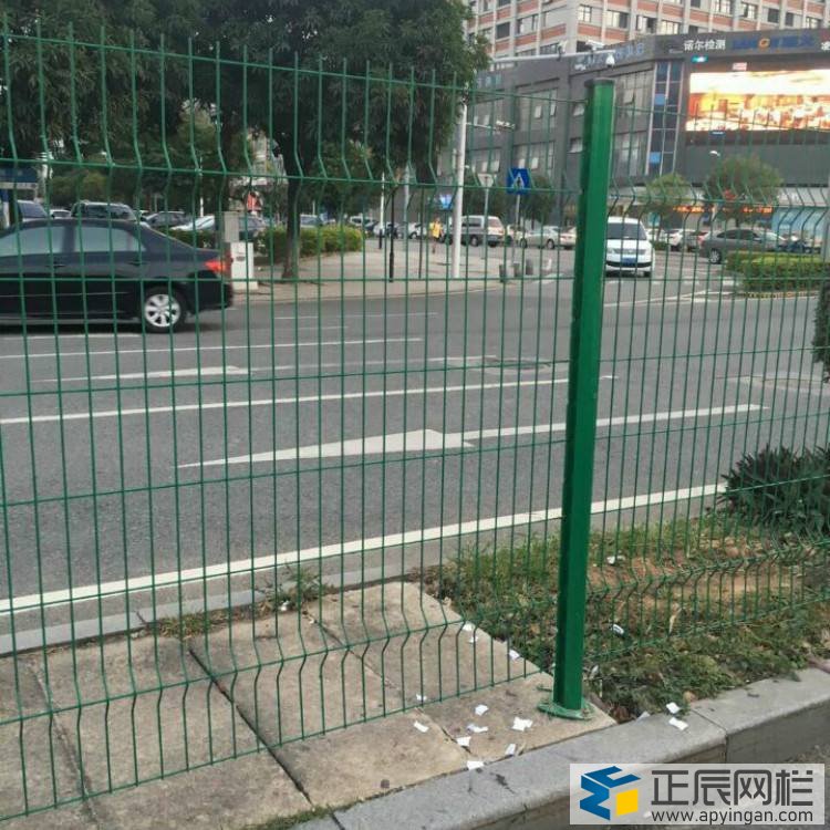 公路護(hù)欄網(wǎng)安裝明白文