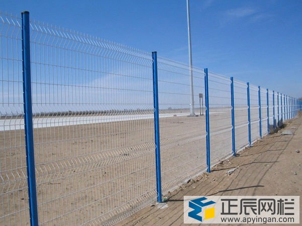 鐵網(wǎng)圍欄多少錢(qián)一米怎么算怎么賣(mài)