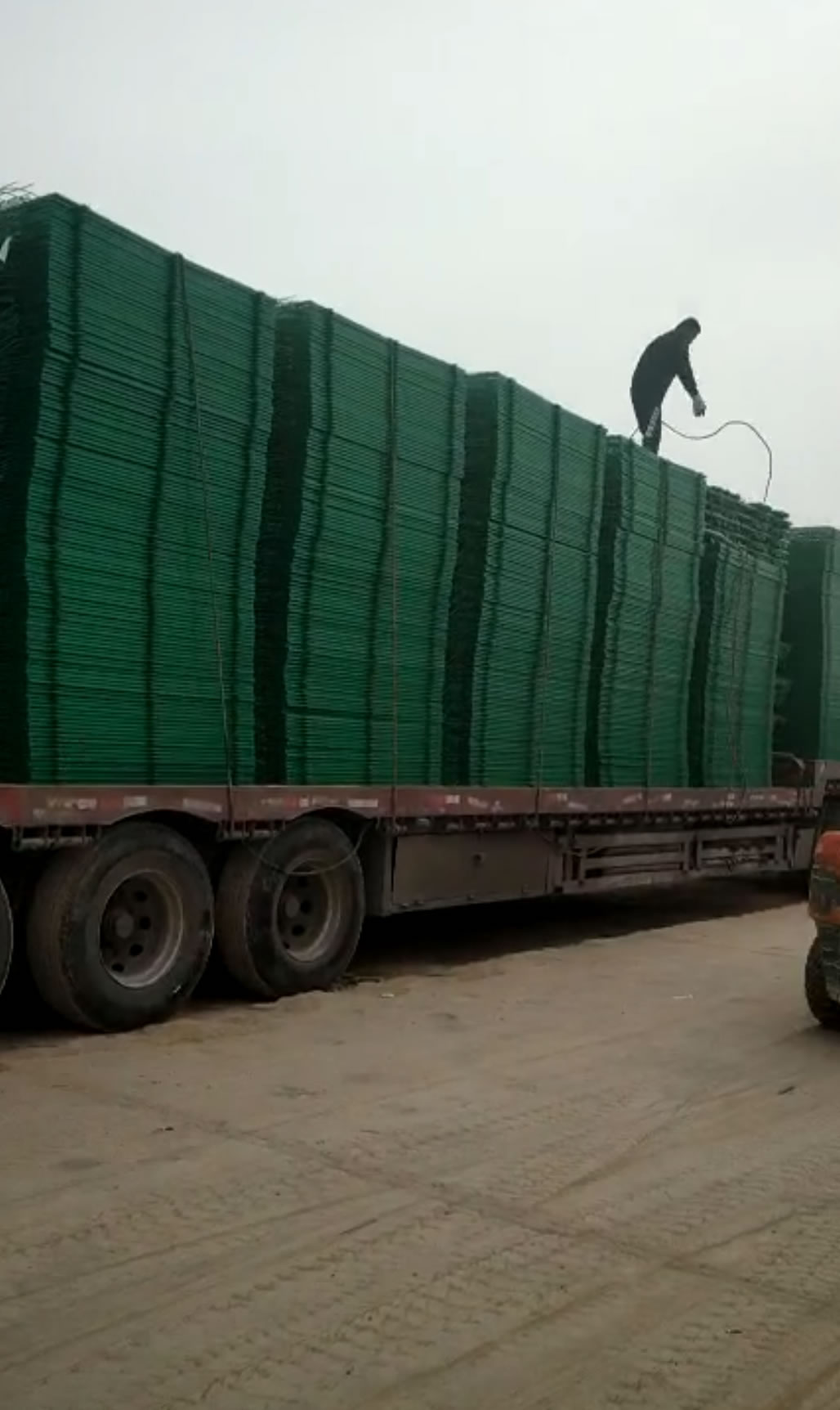 公路護欄網(wǎng)廠家